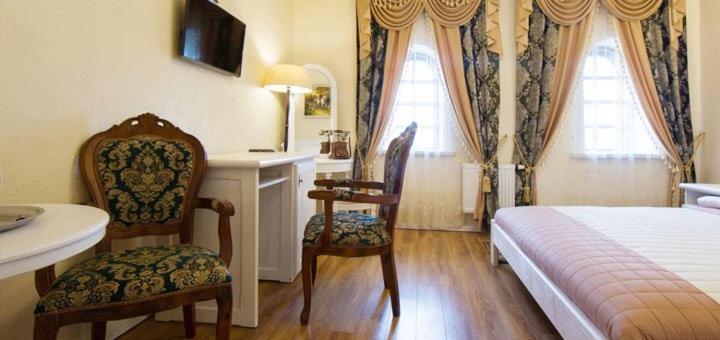 Hotel Fortetsya Hetmana Hatne Zewnętrze zdjęcie