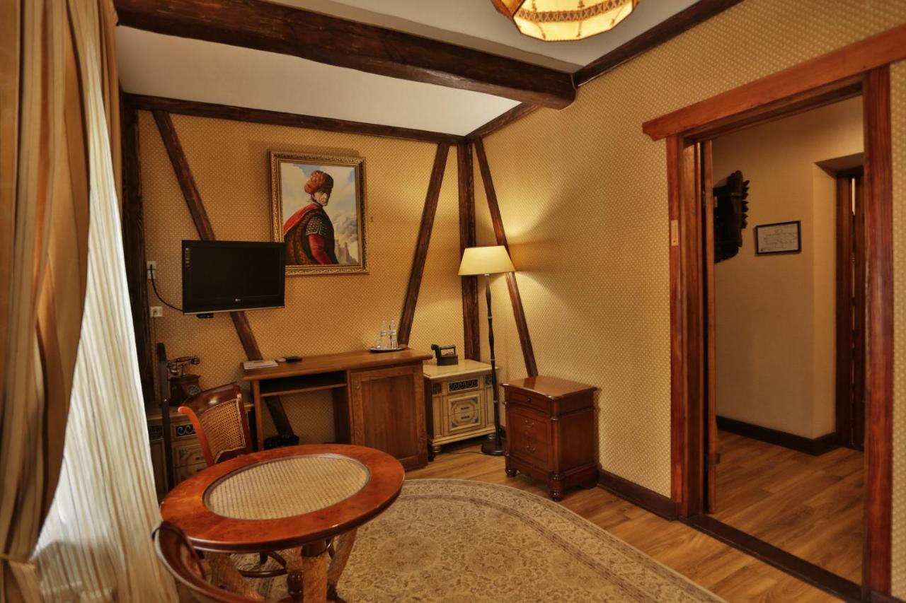 Hotel Fortetsya Hetmana Hatne Zewnętrze zdjęcie