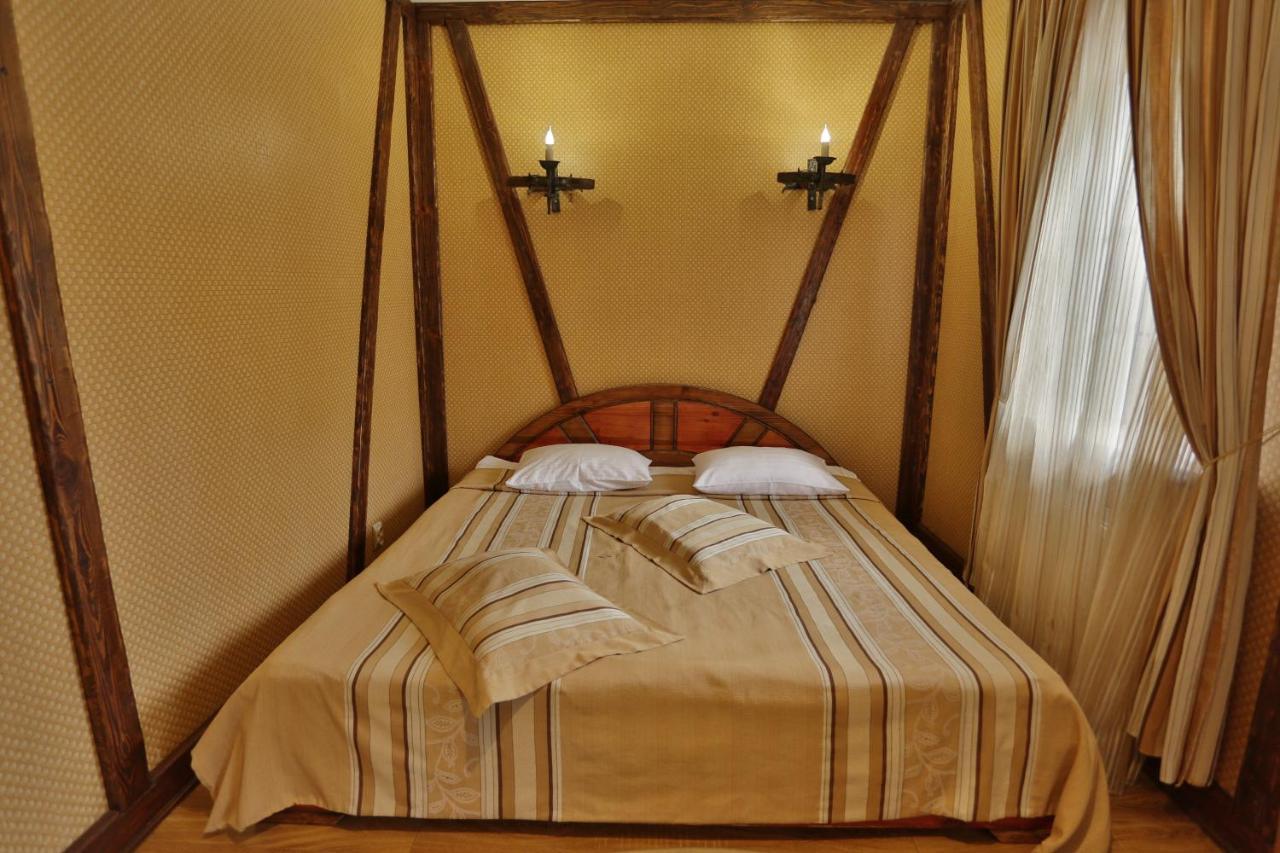 Hotel Fortetsya Hetmana Hatne Zewnętrze zdjęcie